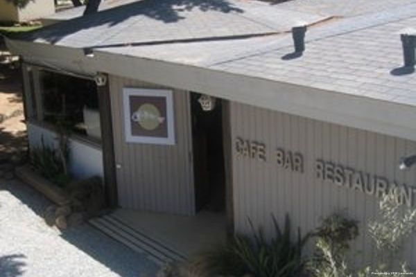 REGATA HOTEL (Pichidangui)